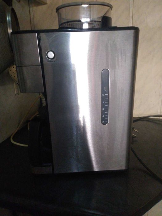 Крапельна кавоварка з помелом кави Mystery MCB-5125