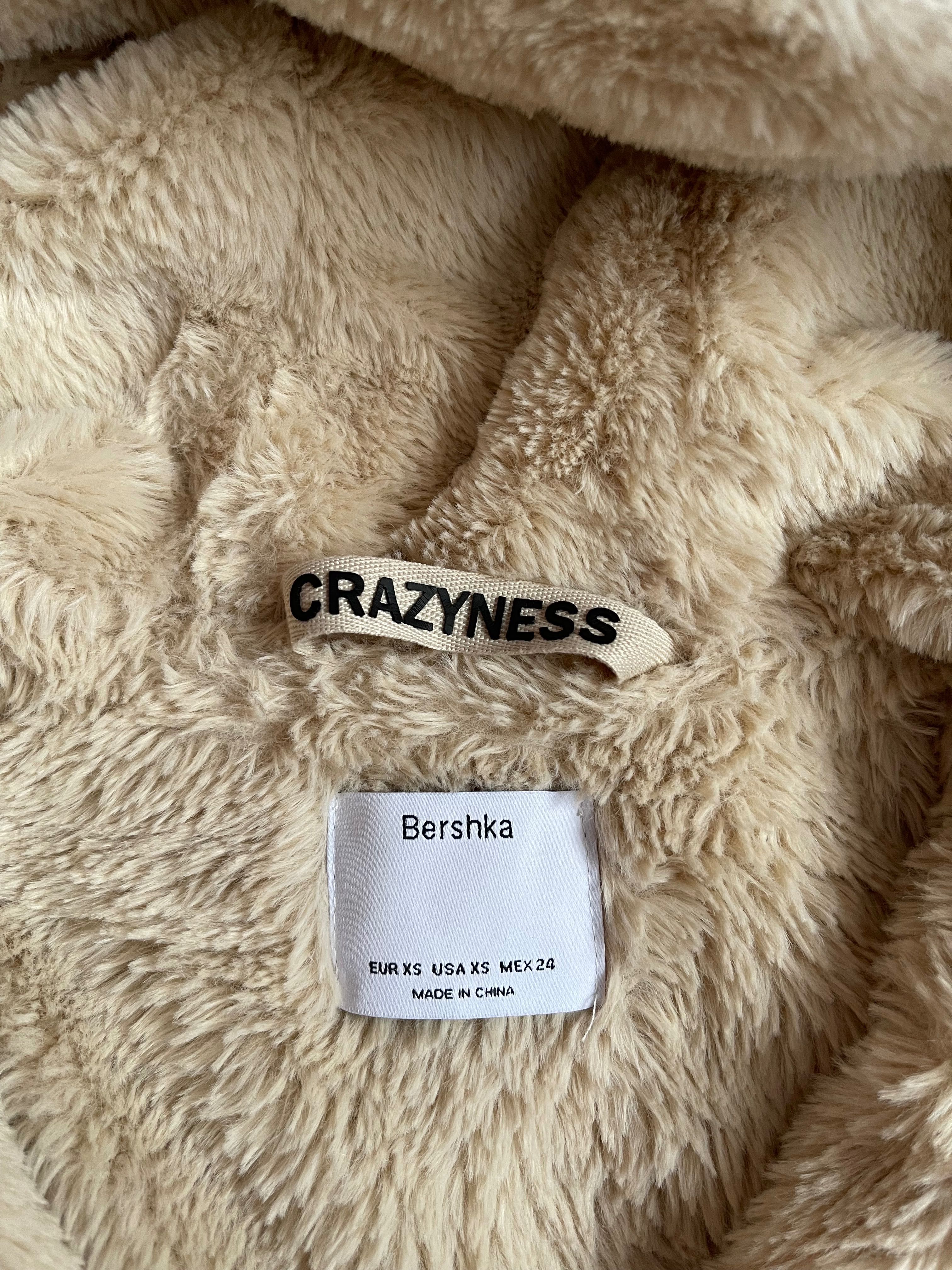 Куртка Bershka crazyness з капюшоном