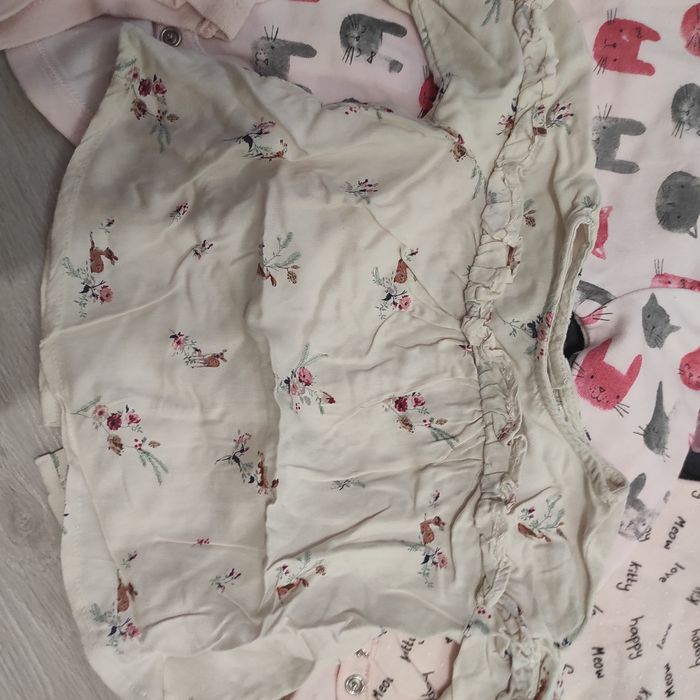 Paczka ubranek dla dziewczynki 62 body sukienki