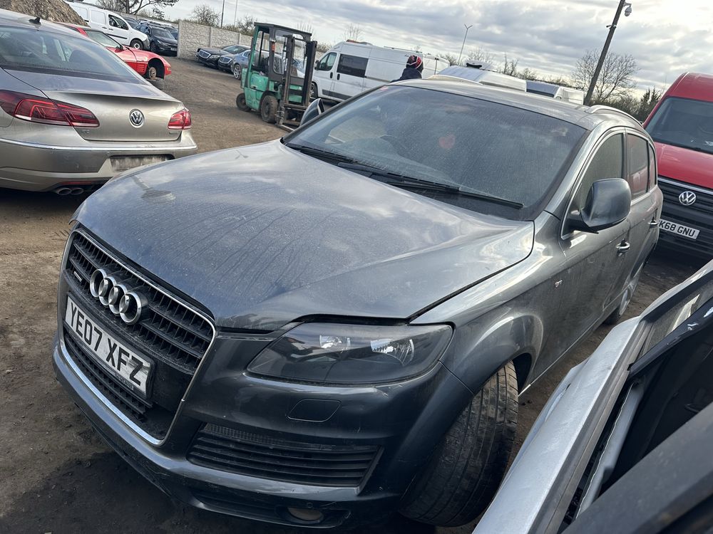 Audi Q7 silnik 3.0 TDI BUG  2007r,Anglik z kluczykami