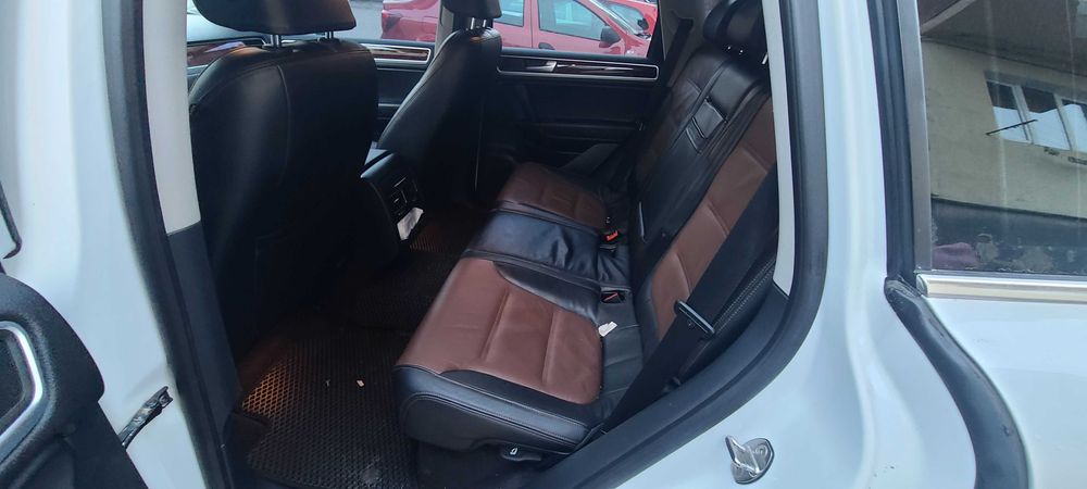 Продам Toureg 2012 3.0 TDI