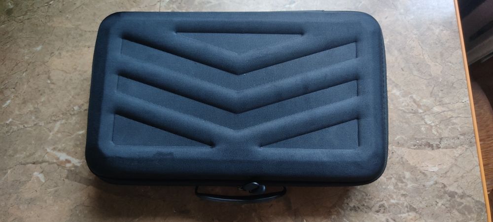 Перкусійний массажер booster lightsaber