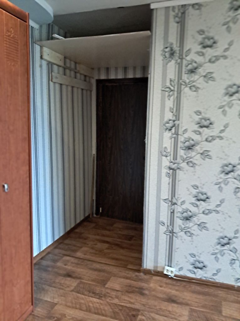 Продам комнату общежитие с балконом Пески, Южный