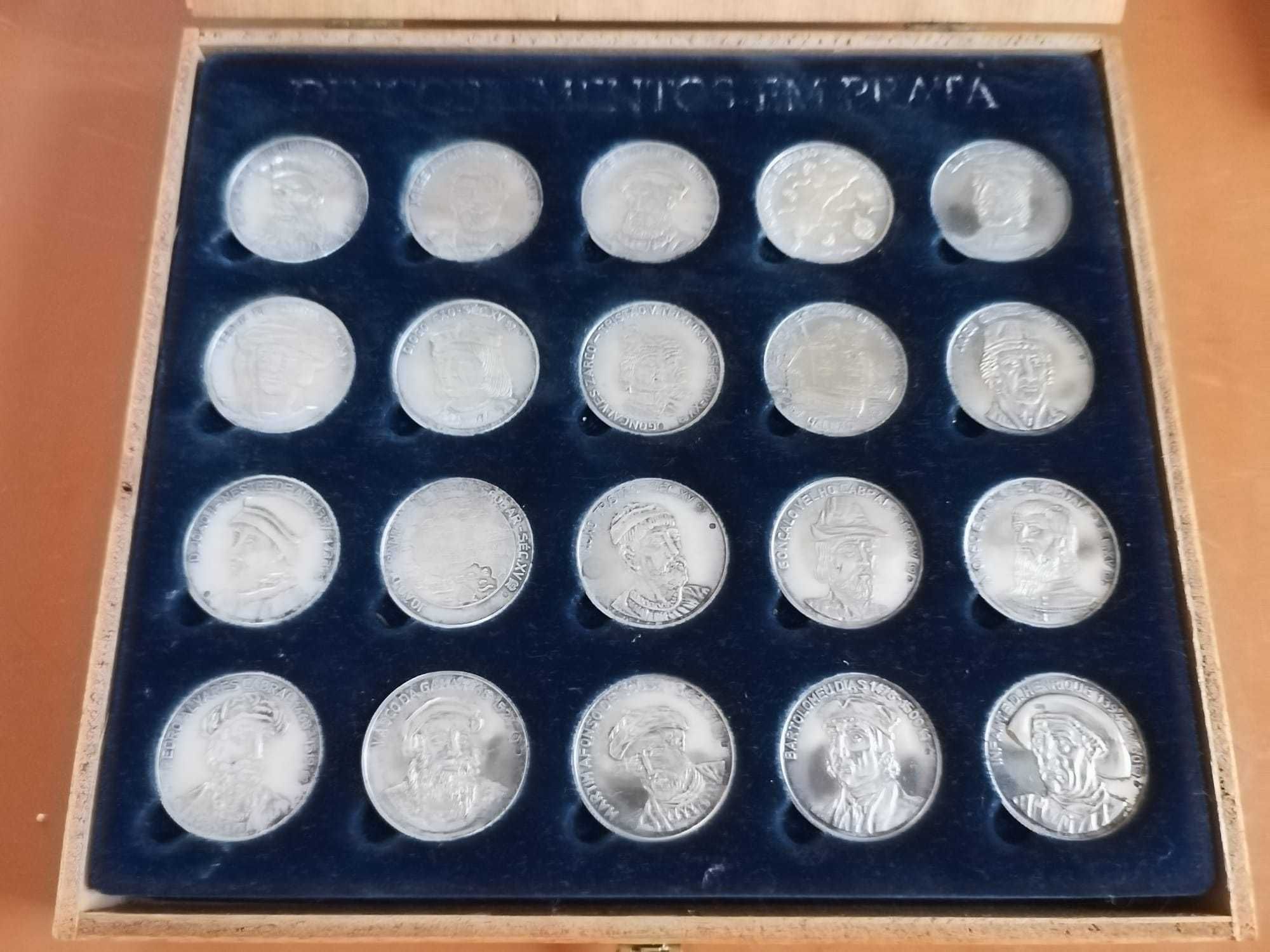 Portugal e Descobrimentos - 2 coleções de Medalhas em prata