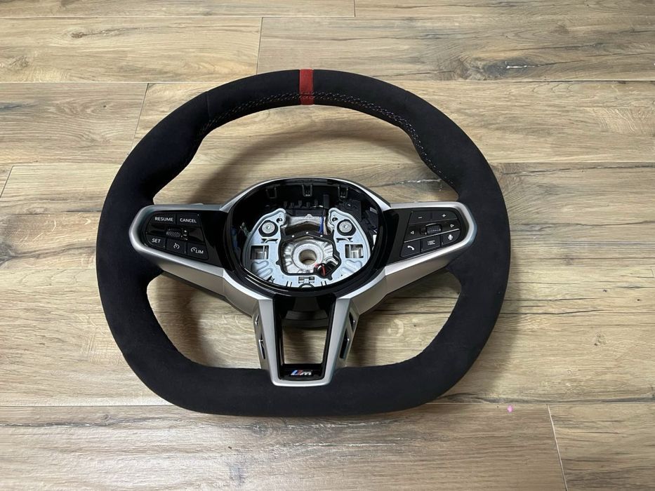 Оригінальне М кермо руль BMW G70 G60 G30 G20 G05 I4 IX I7 I5 г30 г70