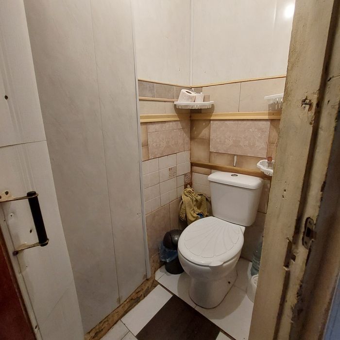 Сдам комнату в центре с одним соседом