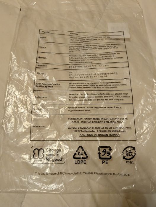 T-shirt Levi's TAM L preta