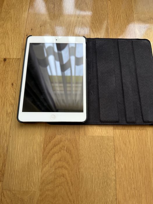 iPad mini  Wi-Fi