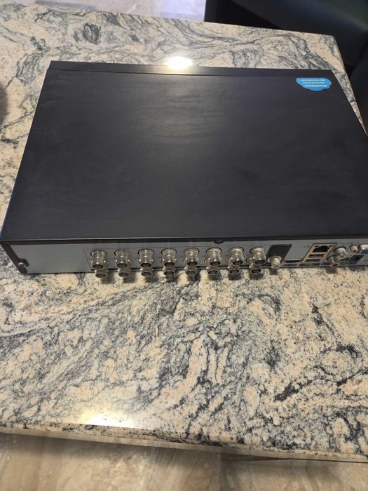 Rejestrator cyfrowy 16 kamer przemysłowych DVR5500EA