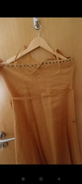 Vestido com alças