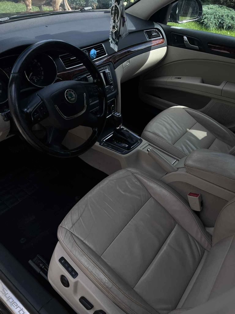 Skoda Superb 3.6 v6 4x4 super stan