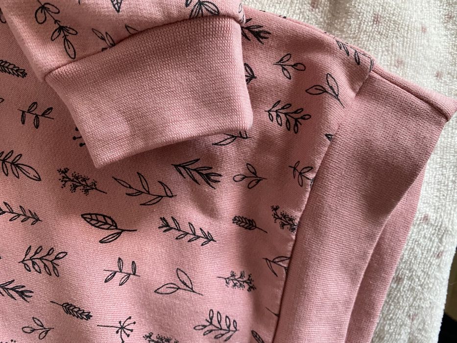 Nowa bluza bez metek rozm 128 (128/134) wysyłka 1 zł