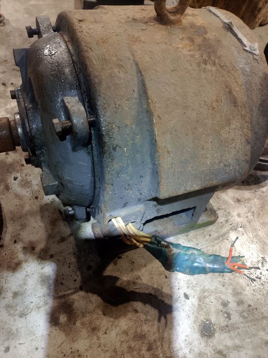 Продам електродвигун