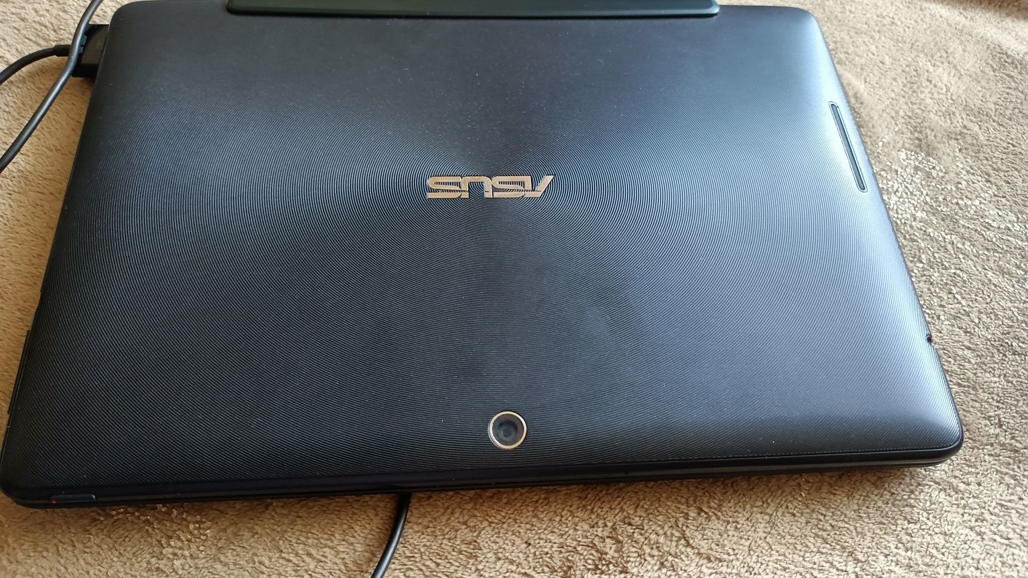 Tablet Asus mały
