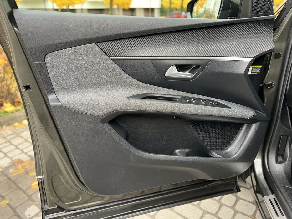 Peugeot 3008 2018 2.0 дизель не фарбований жоден елемент