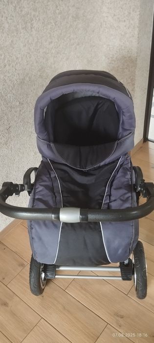 Продам коляску 3 в 1