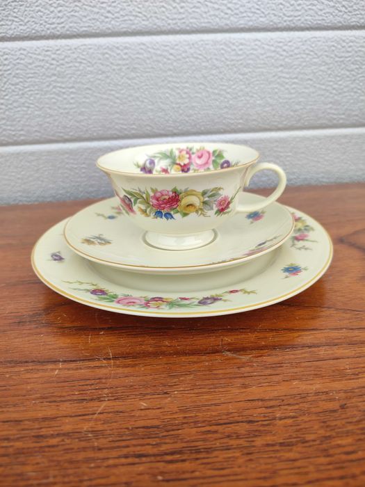 Porcelanowe Trio Rosenthal  ecru - IVORY - zestaw śniadaniowy 1921 rok
