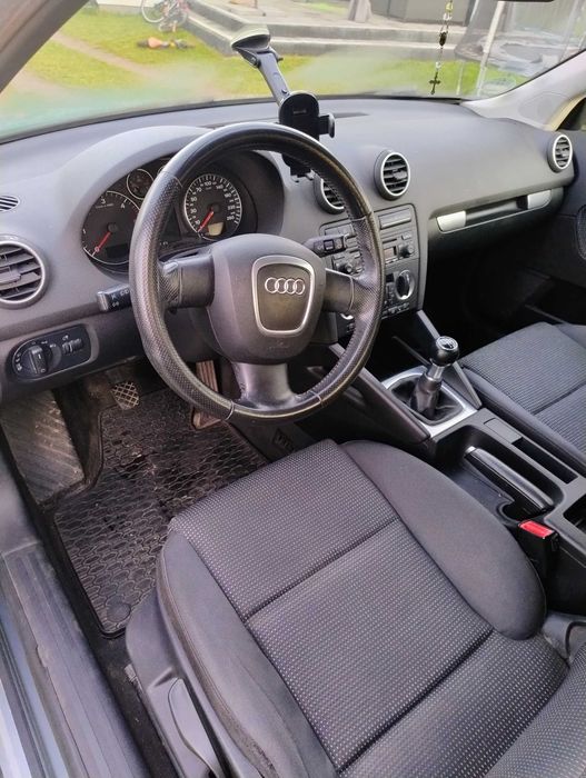 Audi A3 8P Sportback 1.9 TDI 105 KM wersja BKC , 2005 r. światła XENON