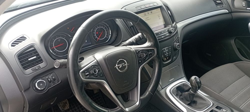 Opel Insignia kombi 2.0CDTI 140KM 2015r