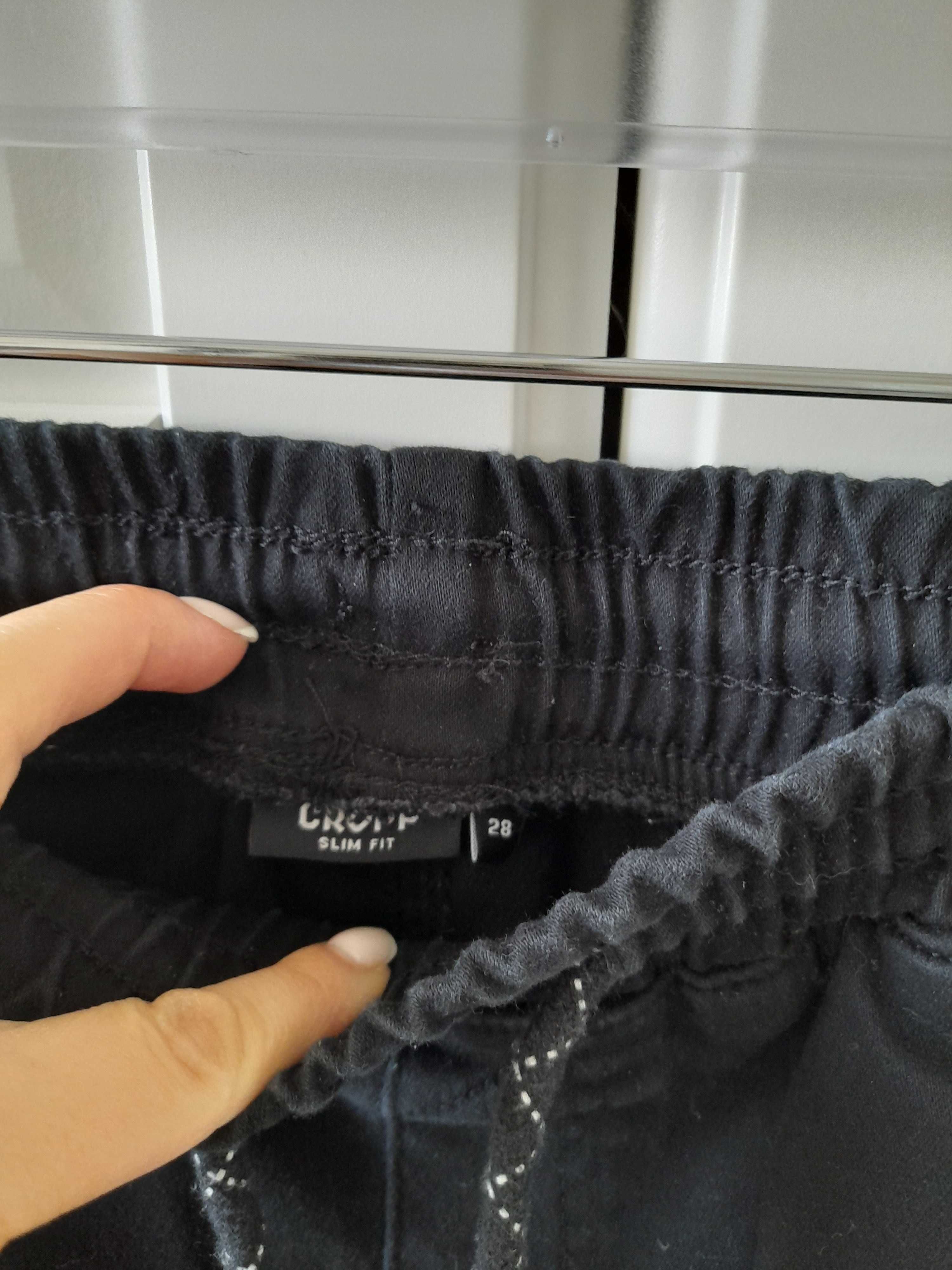 Spodnie dla chłopca męskie Cropp slim fit rozm. 28