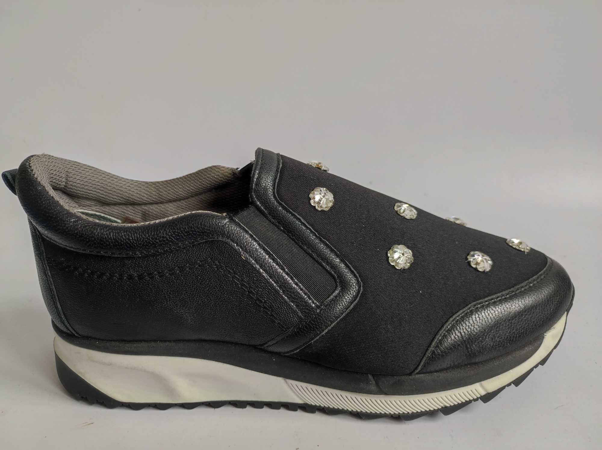 - Liva Loop - Sneakersy r. 38
