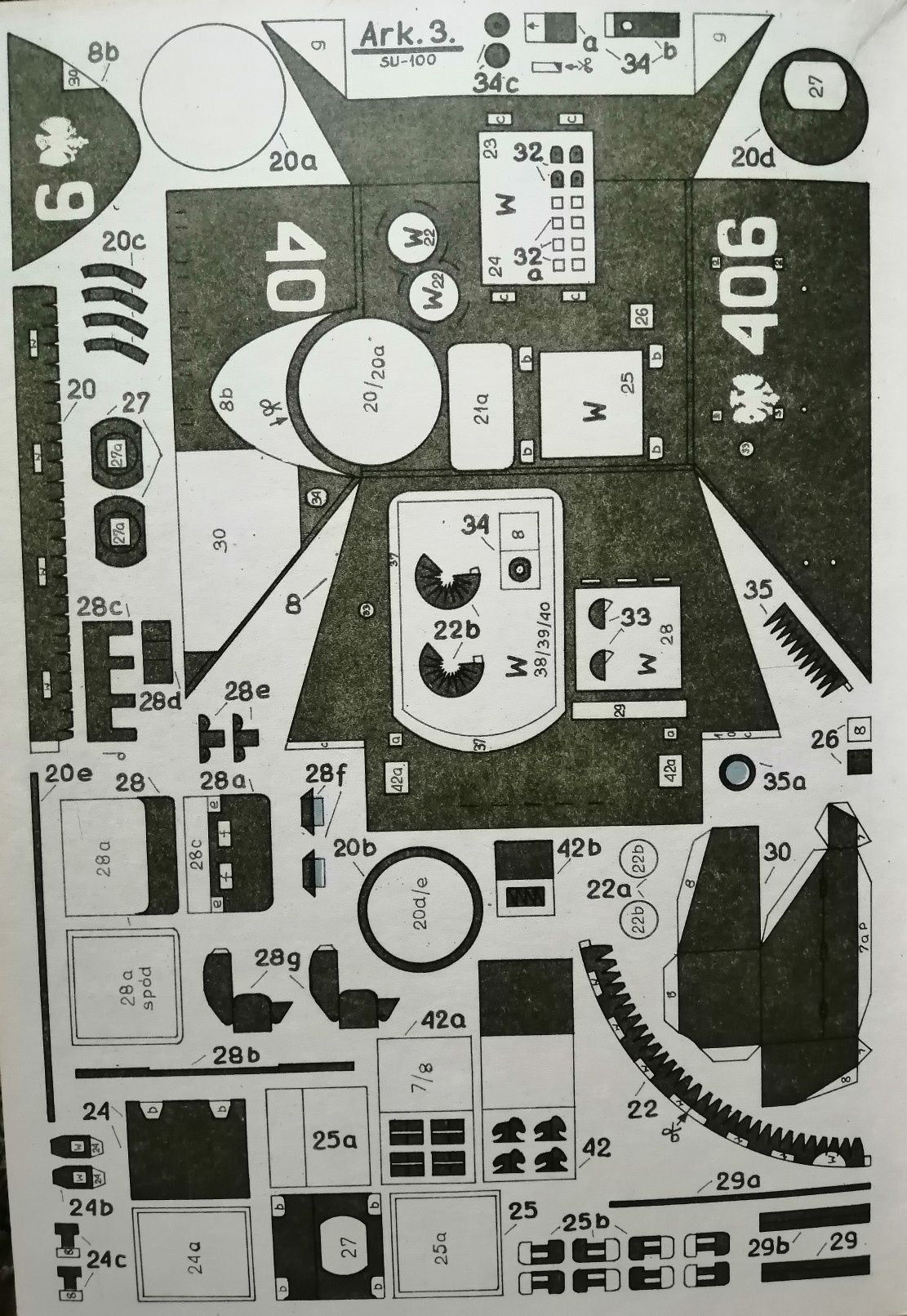 model kartonowy średnie działo pancerne SU-100 Mały Modelarz 10/1983