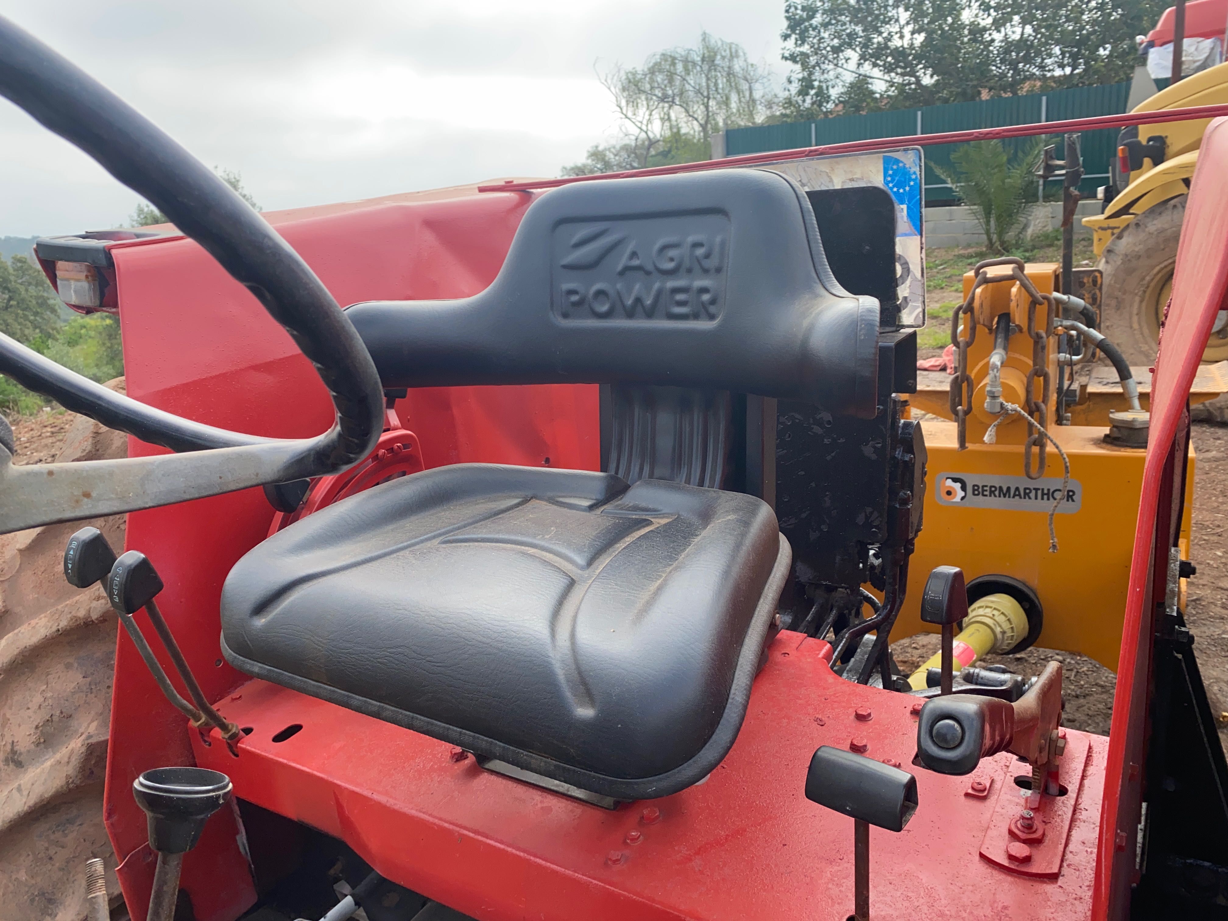 Tractor Ferguson 390