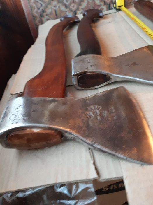 Старие топорики отличного качества.