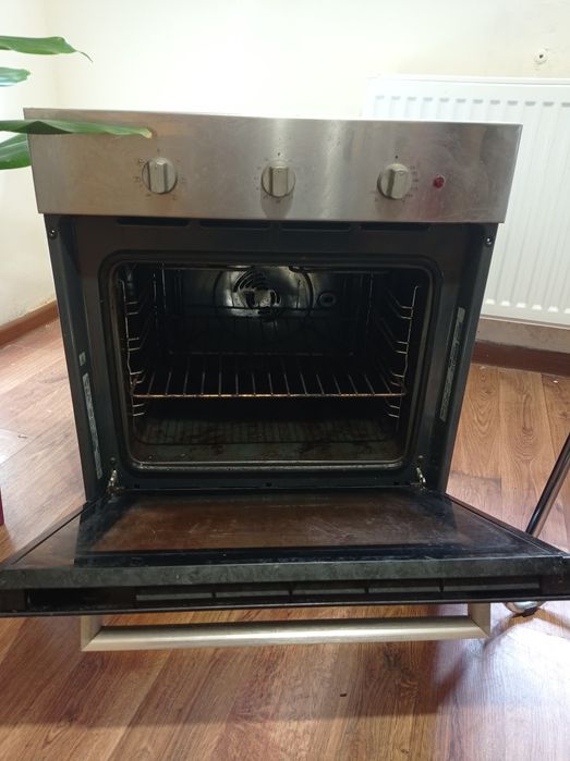 Вбудована духовка шафа бу