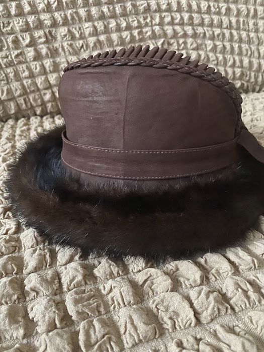 Капелюшок зимовий з норкою