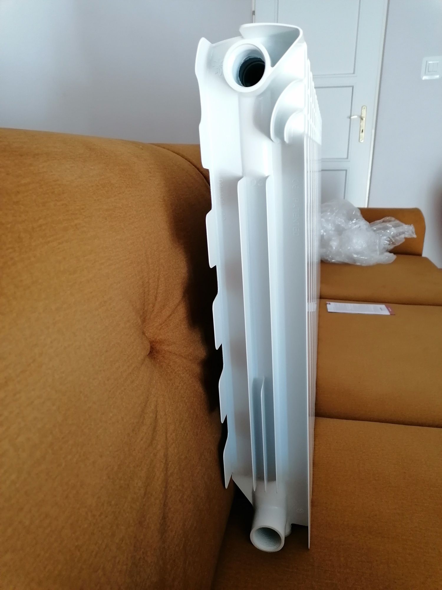 Grzejnik aluminiowy boczny Fondital  54cm/112cm
