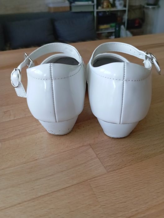 Buciki buty lakierki dziewczęce białe komunia wesele rozmiar 35