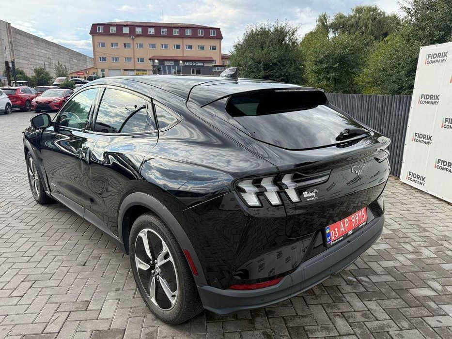 Ford Mustang MACH-E SELECT 2022