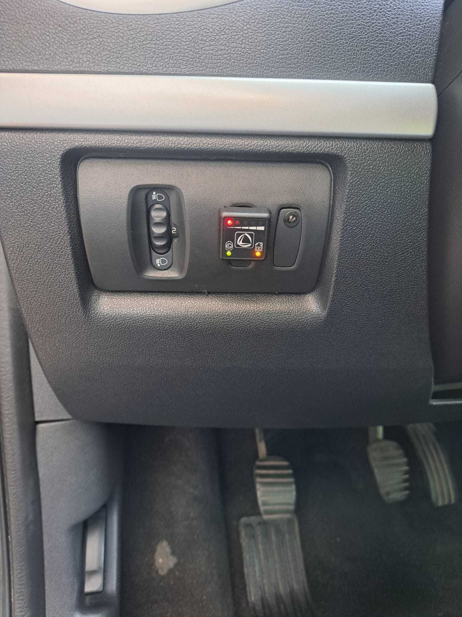 Renault Clio III 16V