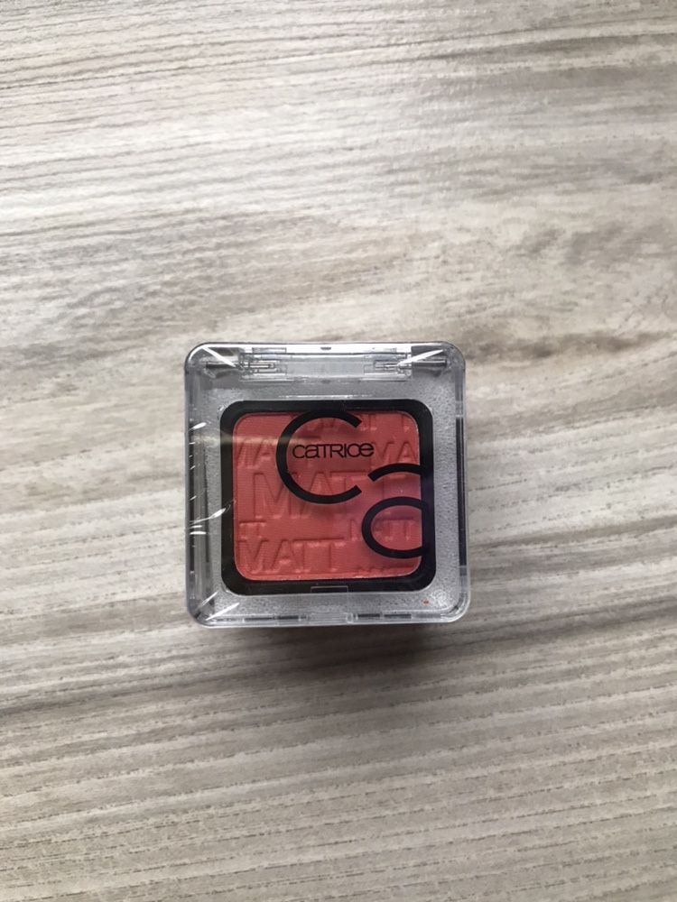 Eyeshadow 210 Catrice