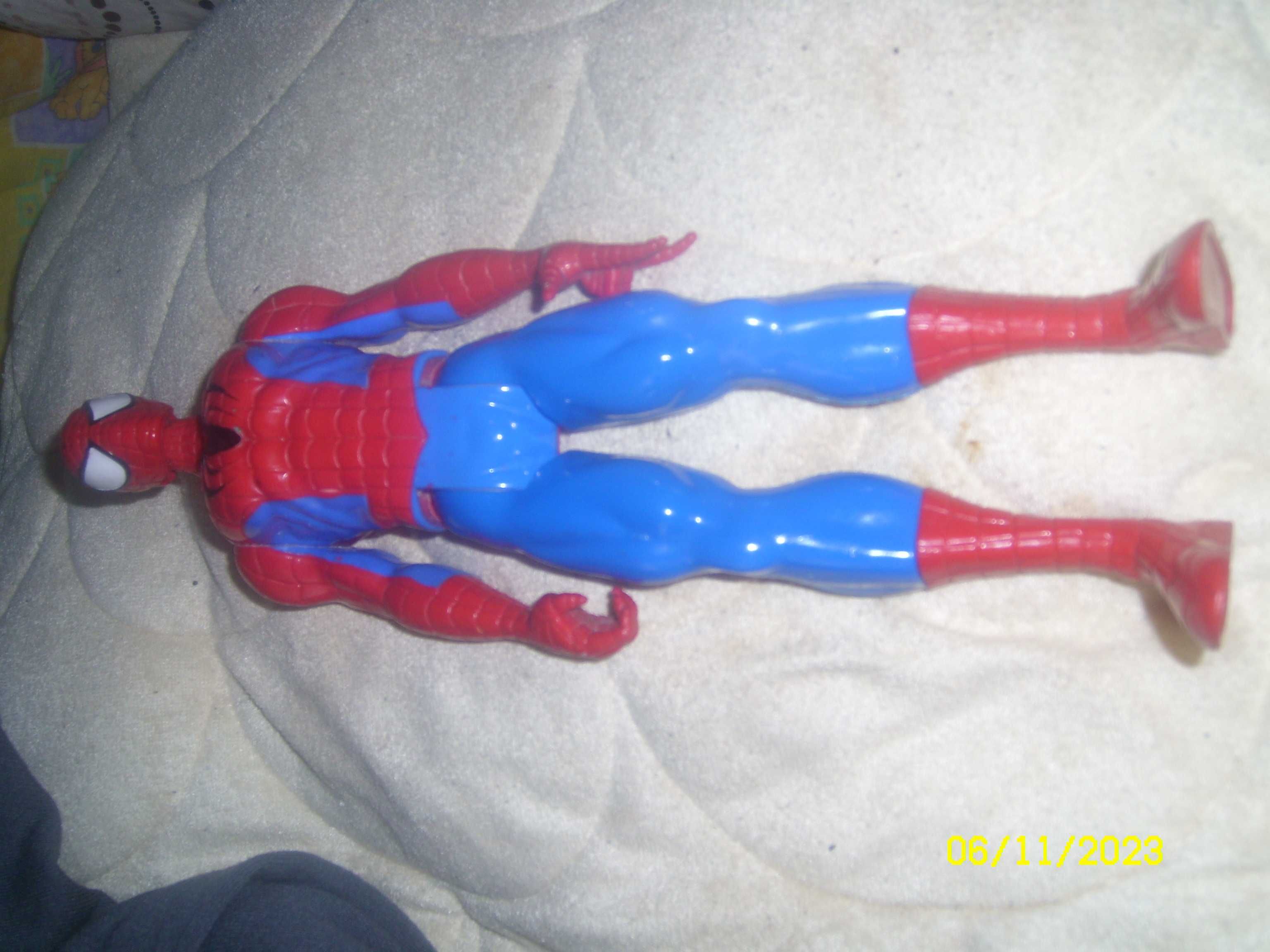 DUŹA 30 cm  figurka Spiderman, Tytan, Spiderman