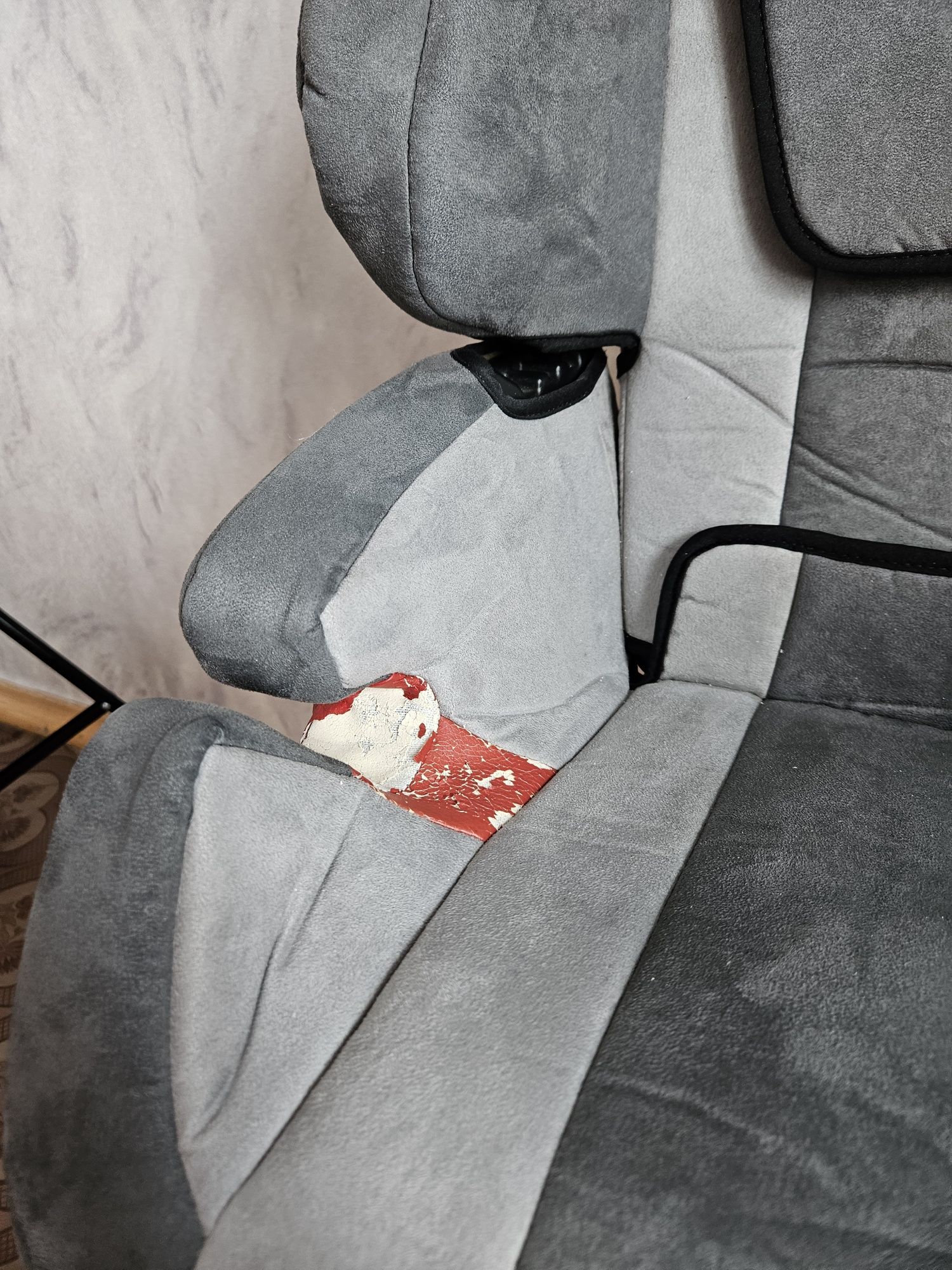 Автокрісло Recaro