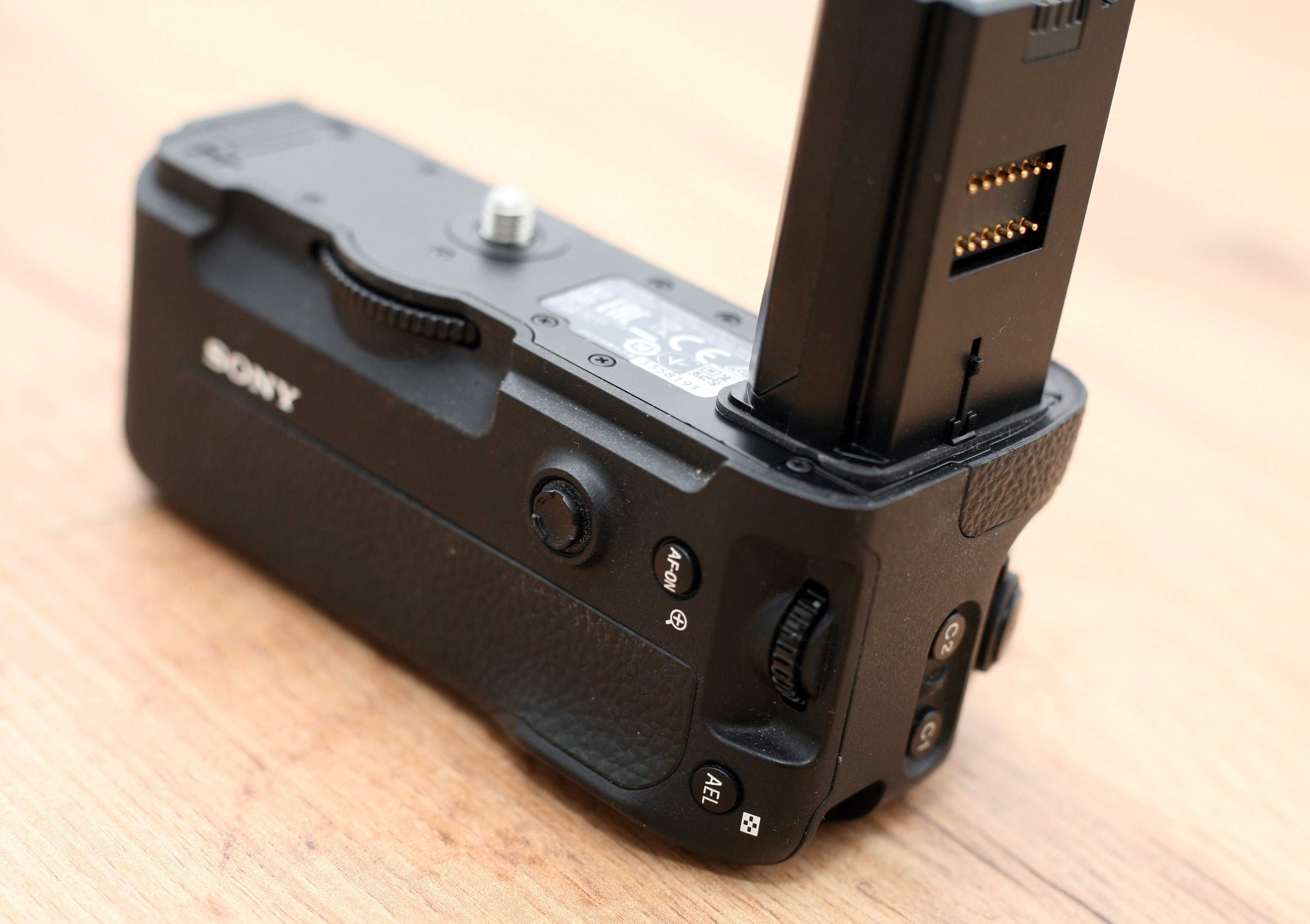 Sony VG-C3EM oryginalny grip do A7III, A7RIII, A9 stan idealny