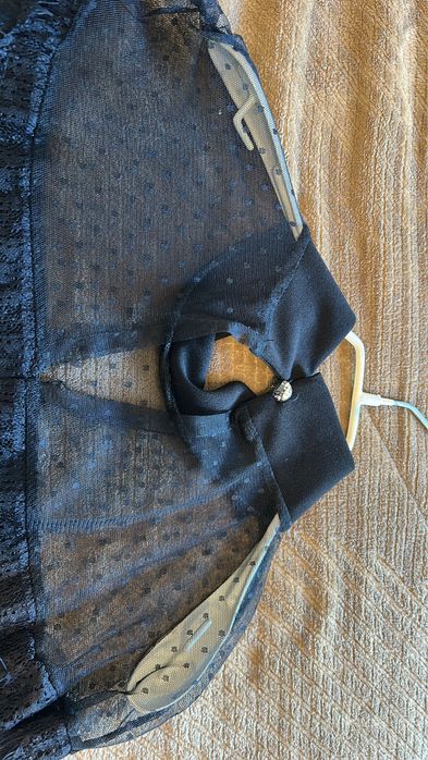 Vestido preto com botao