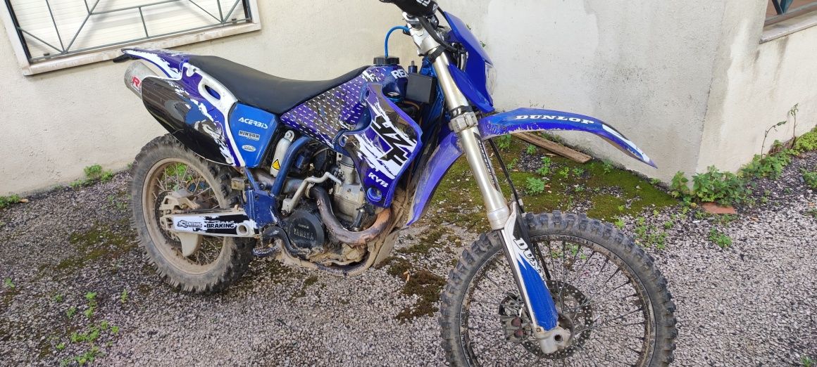 Yamanha YZ 400f matrículada