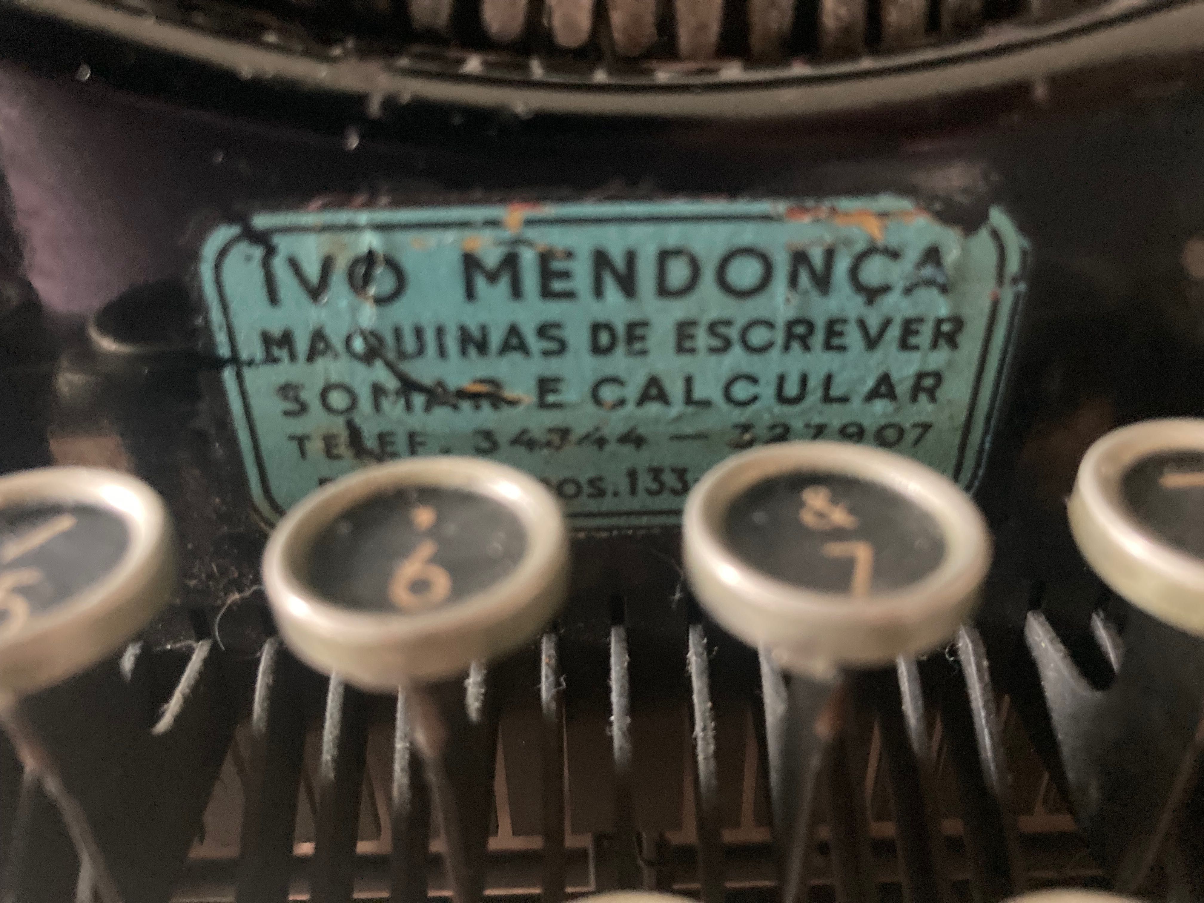 Máquina de escrever  ***   Underwood n. 3