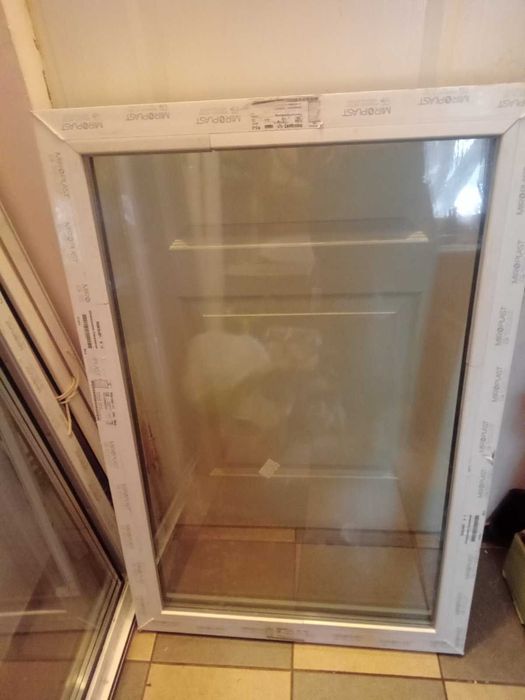 Продам пластикові вікна