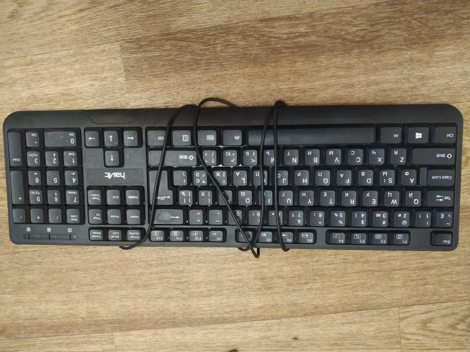 Продам клавиатуру б/у
