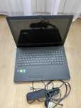 Sprzedam uszkodzony laptop Lenovo 80QQ