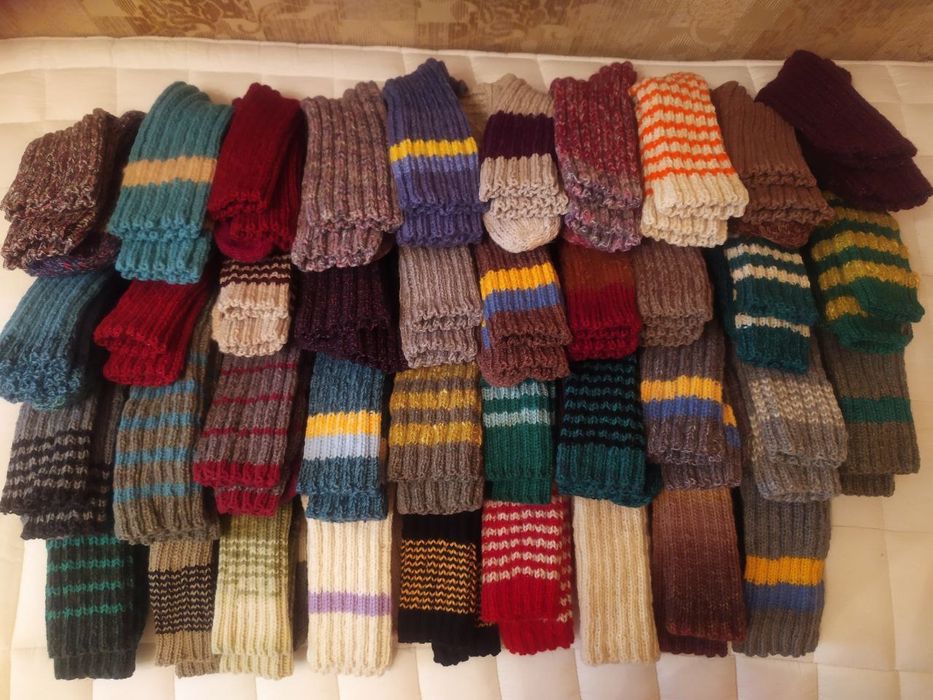Потрібні нитки для в'язання шкарпеток