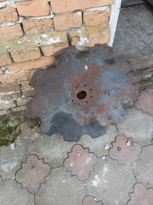 Диски ромашка для дискової борона на 8 отворів