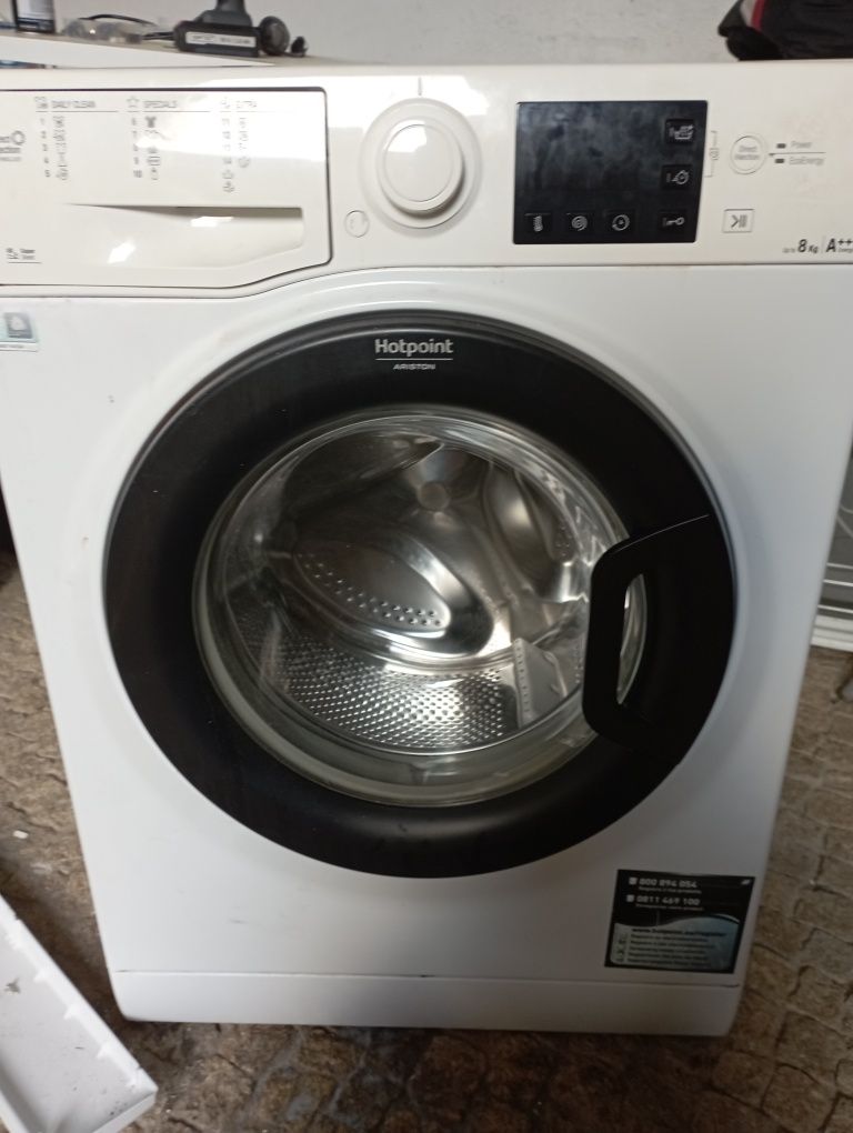 Máquina de lavar roupa Ariston