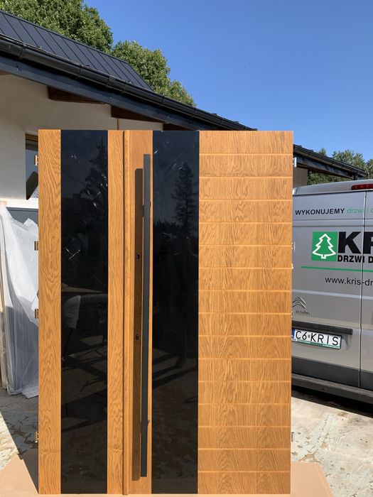 Drzwi zewnętrzne drewniane Dwuskrzydłowe NA każdy wymiar Czarna szyba