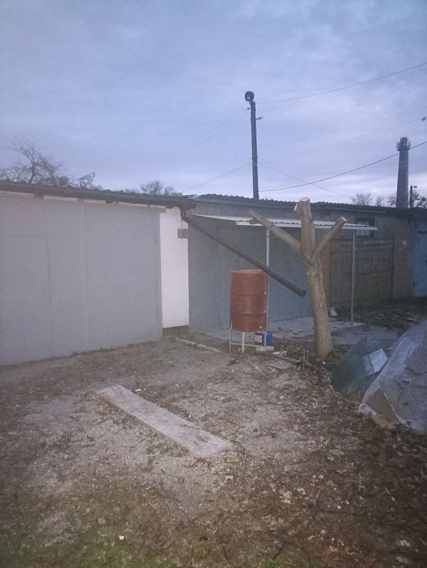 Продам гараж на Новомиколаївці
