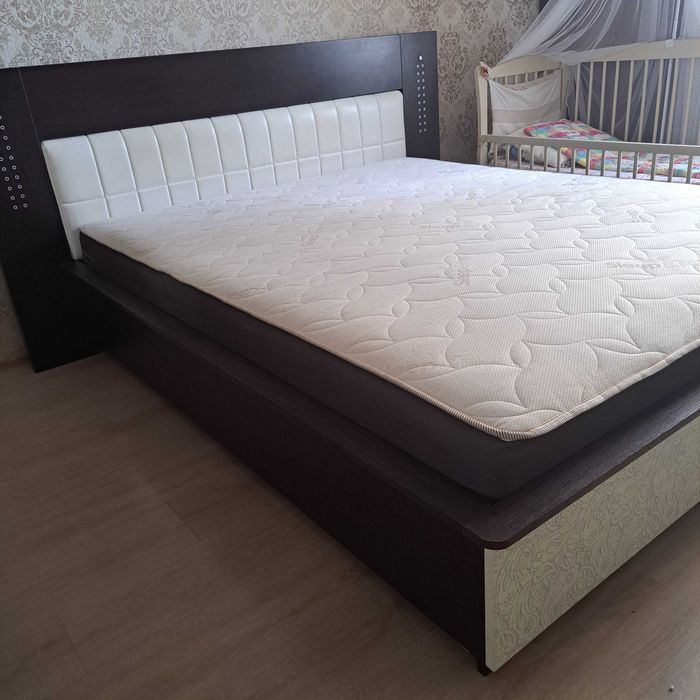 Продам ліжко,кровать